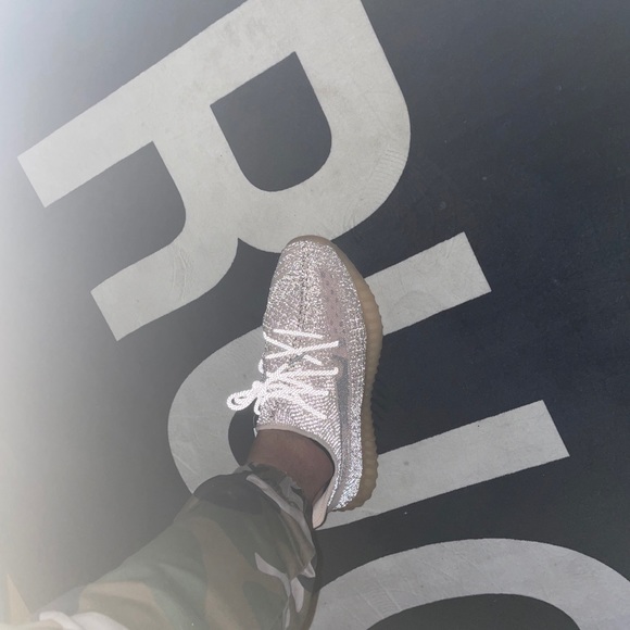 adidas gazelle silver green womens Adidas Yeezy Boost 350 V2 Synth (Reflective) Shoe Laces – Jump Laces